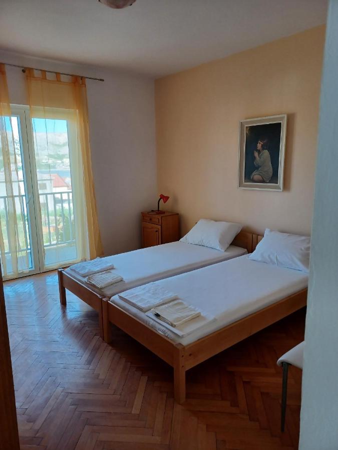 Apartments With A Parking Space Pag - 6325 파그 외부 사진