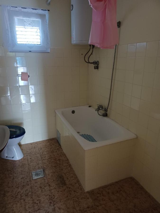 Apartments With A Parking Space Pag - 6325 파그 외부 사진